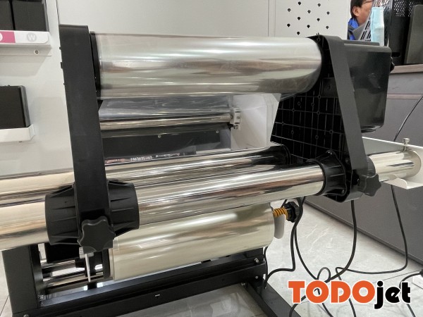 2023 New Design 30cm UV DTF Printer Crystal Sticker Roll A B Film Printing Sticker For Hard Surface
