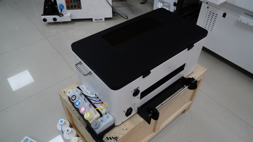 Factory direct sales E30 DTF printer, suitable for all kinds of customized business, exquisite color reproduction, white ink circulation system