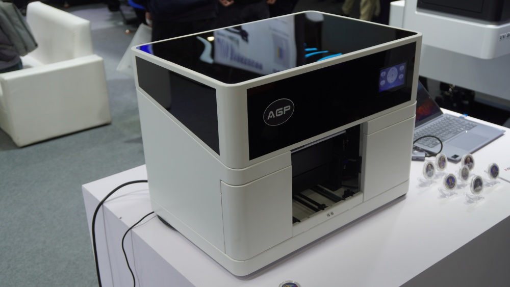 Desktop UV Printer A5 Size 180x200mm UV Printing Machine for Plastic Glass Wood Metal with White Ink